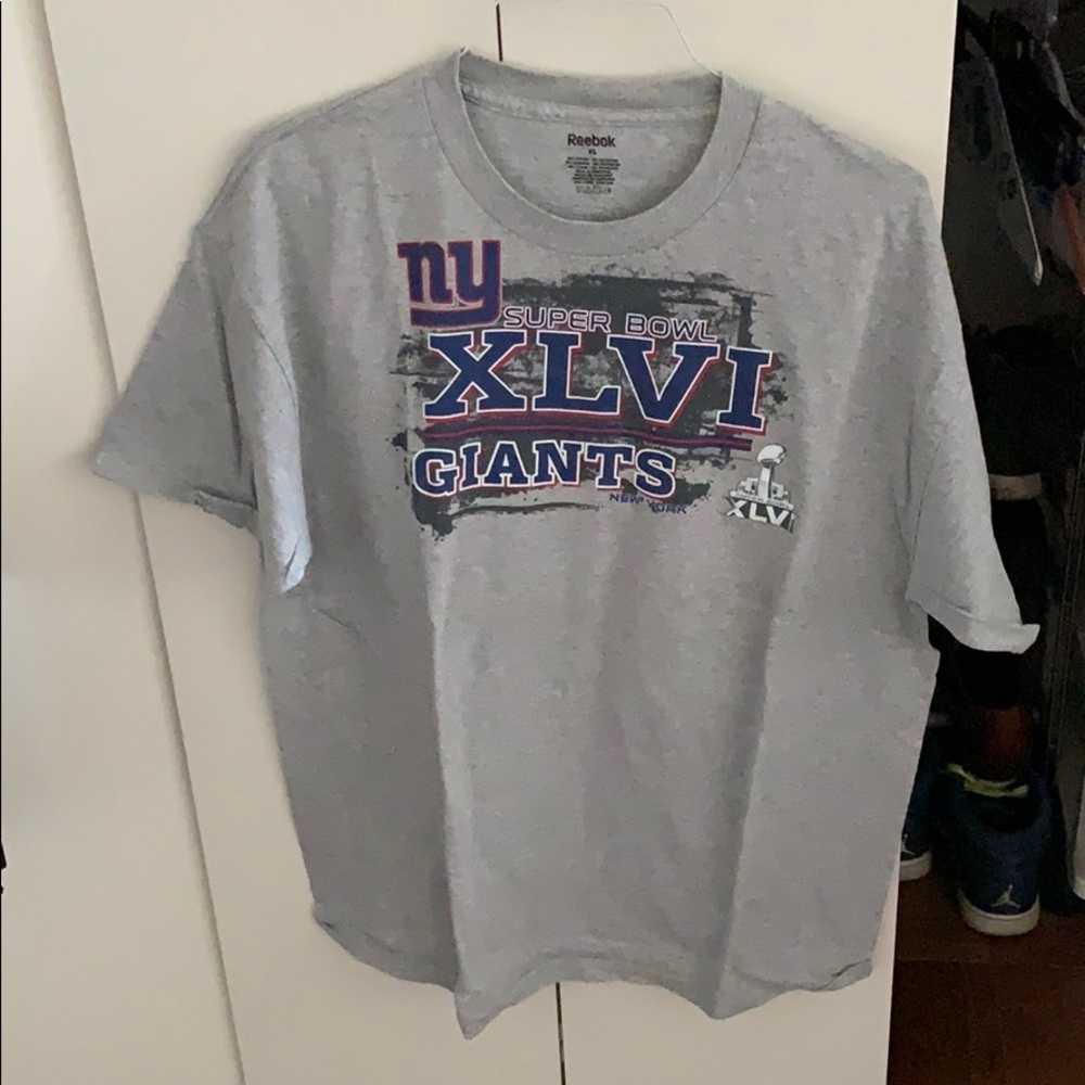 NY GIANTS SUPER BOWL SHIRT W/ ROSTER